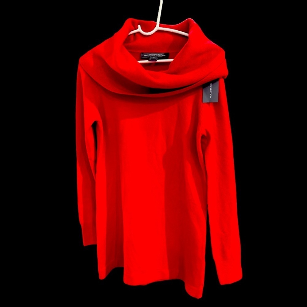 French Connection NWT Red Turtle Cowl Neck Long Sleeve Size Medium
